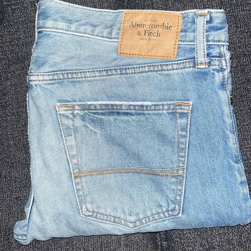 COPY - Bundle Of 2 Pairs Of Jeans